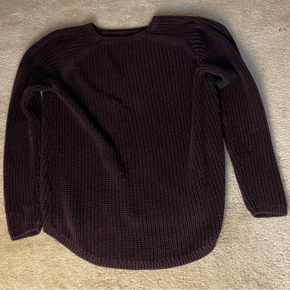 Burgundy Sweater - Large - Picture 4 of 4